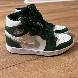 Nike air Jordan green
